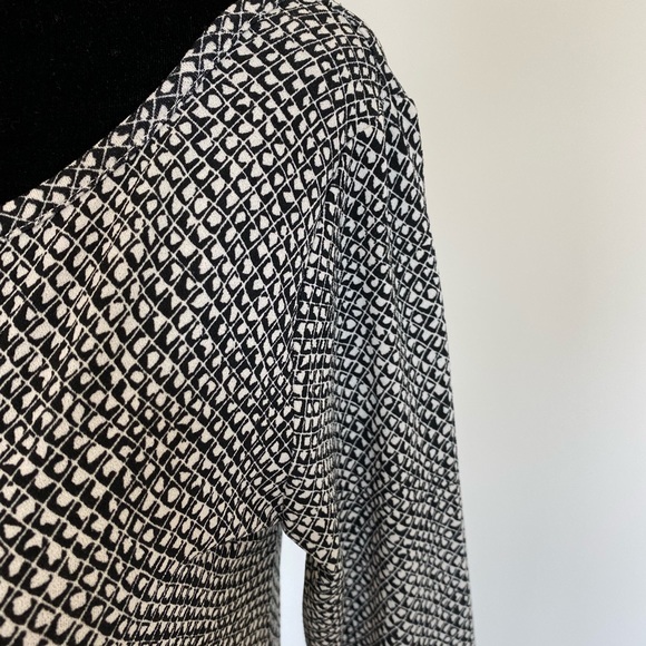 Ann Taylor dressy blouse/top - Picture 4 of 6